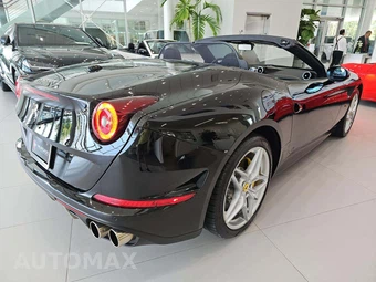 2016 Ferrari California T - miniatura 3