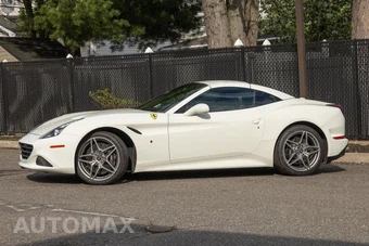 2016 Ferrari California T - miniatura 11