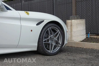 2016 Ferrari California T - miniatura 23