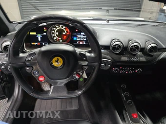 2016 Ferrari F12berlinetta - miniatura 11