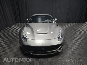 2016 Ferrari F12berlinetta - miniatura 2