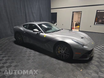 2016 Ferrari F12berlinetta - miniatura 3