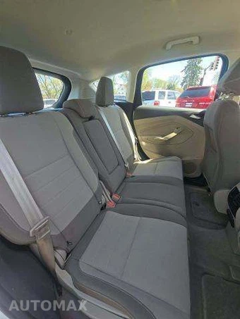 2016 Ford C-MAX Hybrid SE – miniatura 17