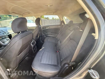 2016 Ford Edge SE - miniatura 8