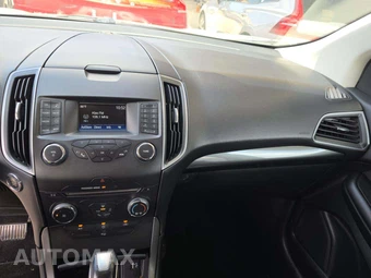2016 Ford Edge SE - miniatura 10