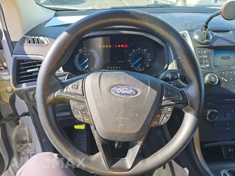 2016 Ford Edge SE – miniatura 10