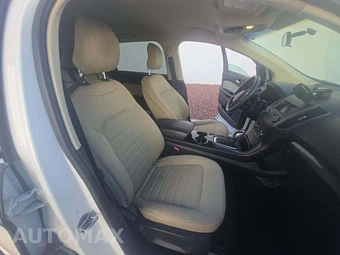 2016 Ford Edge SE – miniatura 15