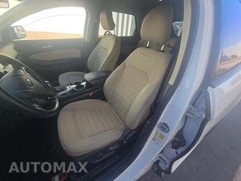 2016 Ford Edge SE – miniatura 3