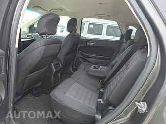 2016 Ford Edge SE - miniatura 13
