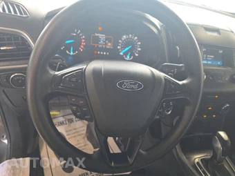 2016 Ford Edge SE – miniatura 10