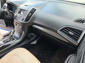 2016 Ford Edge SE - miniatura 19