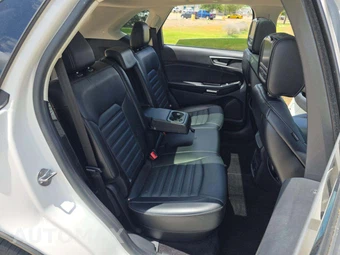 2016 Ford Edge SEL - miniatura 16