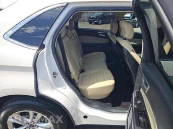 2016 Ford Edge SEL – miniatura 13