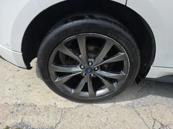 2016 Ford Edge Sport - miniatura 10