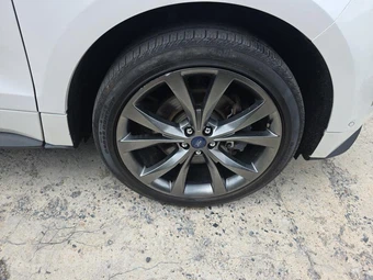 2016 Ford Edge Sport - miniatura 9