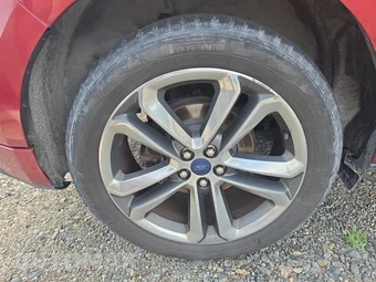 2016 Ford Edge Sport - miniatura 10