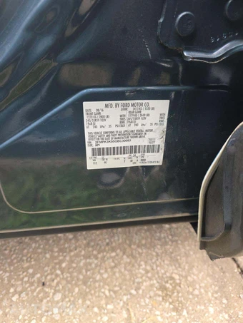 2016 Ford Edge Titanium – miniatura 5