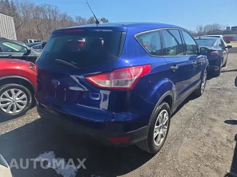 2016 Ford Escape S – miniatura 4