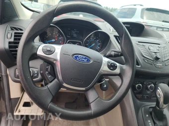 2016 Ford Escape SE – miniatura 10