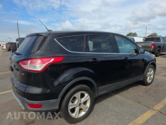 2016 Ford Escape SE – miniatura 4