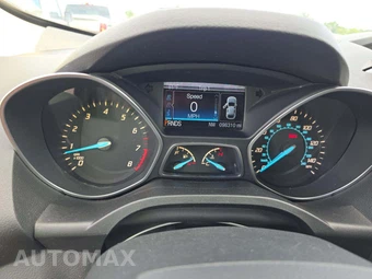 2016 Ford Escape SE – miniatura 9