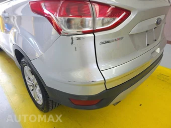 2016 Ford Escape SE – miniatura 17
