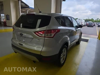 2016 Ford Escape SE – miniatura 4