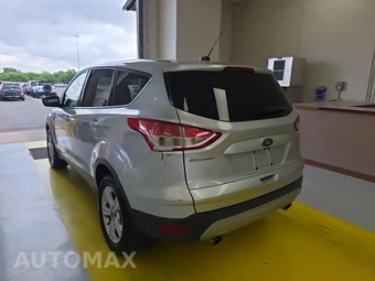 2016 Ford Escape SE – miniatura 6