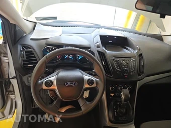 2016 Ford Escape SE – miniatura 8