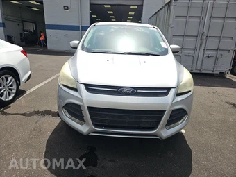2016 Ford Escape SE – miniatura 2