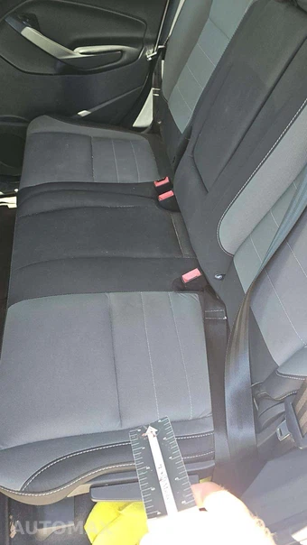2016 Ford Escape SE – miniatura 24