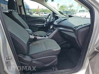 2016 Ford Escape SE – miniatura 8