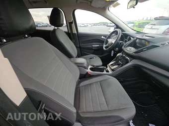 2016 Ford Escape SE - miniatura 8