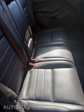 2016 Ford Escape SE - miniatura 7