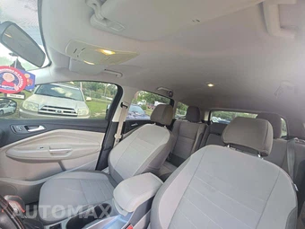 2016 Ford Escape SE – miniatura 11