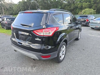 2016 Ford Escape SE – miniatura 3