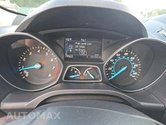 2016 Ford Escape SE – miniatura 9