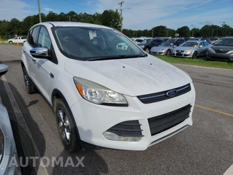 2016 Ford Escape SE – miniatura 3