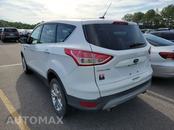2016 Ford Escape SE – miniatura 6