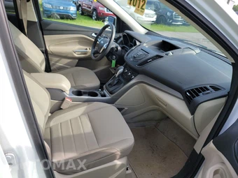 2016 Ford Escape SE – miniatura 8