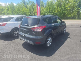2016 Ford Escape SE - miniatura 3