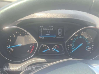 2016 Ford Escape SE - miniatura 9