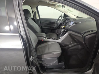 2016 Ford Escape SE – miniatura 8