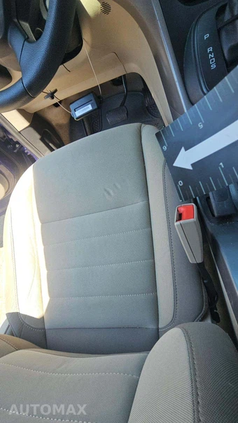 2016 Ford Escape SE - miniatura 20