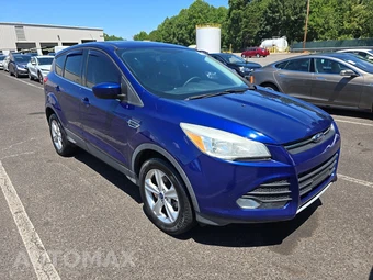 2016 Ford Escape SE - miniatura 3