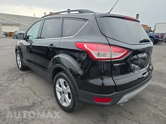 2016 Ford Escape SE – miniatura 6