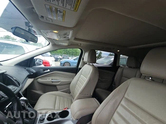 2016 Ford Escape SE - miniatura 19