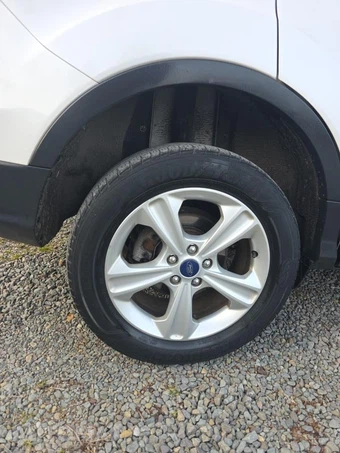 2016 Ford Escape SE – miniatura 10