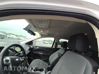 2016 Ford Escape SE – miniatura 18