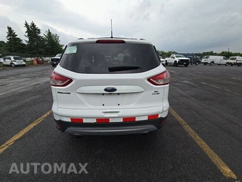2016 Ford Escape SE – miniatura 5